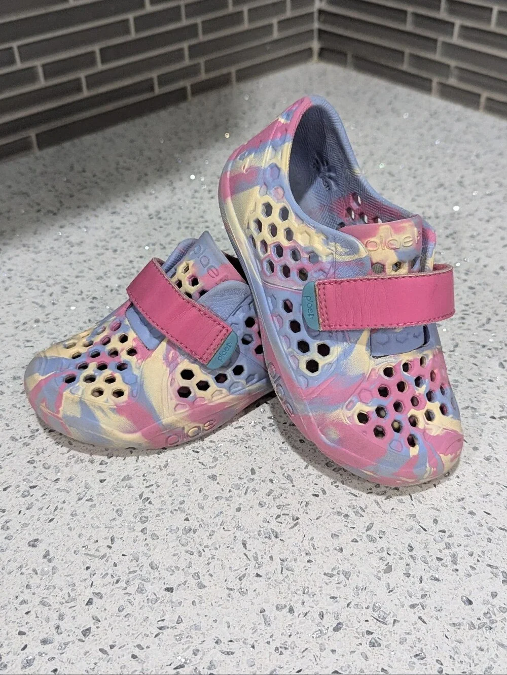 Plae Kids Mimo Purple Pink Neapolitan Swirl Water Sneaker Sandal Rubber Girls 9